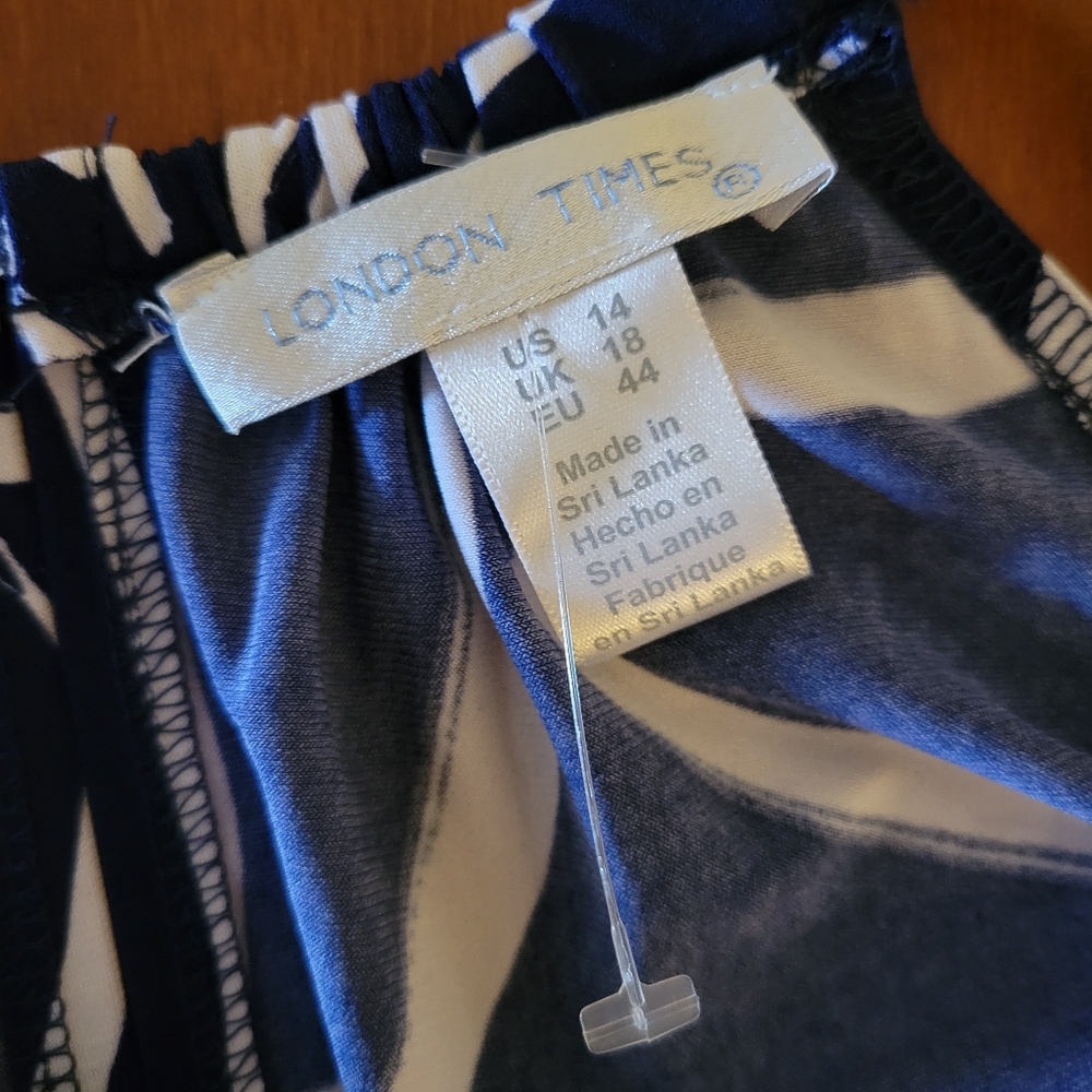 London Times Maxi Dress Navy Blue White Floral Print 14 Stretchy Soft Flowers - Picture 4 of 6